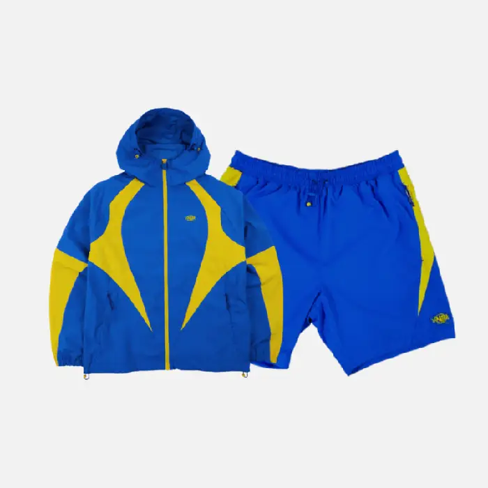 Discover the Syna World Work Shorts Set Black in our official shop. A comfortable, high-quality garment.