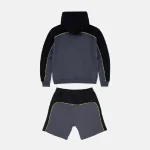 Buy the Short set featuring the Syna logo – Black/Volt – at a bargain price from Syna Worlds. You can rely on our quality guarantee.