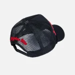 Buy the Syna World Red Cap with Black Logo at low prices from Syna Worlds. Fast delivery worldwide and easy returns. Hurry!