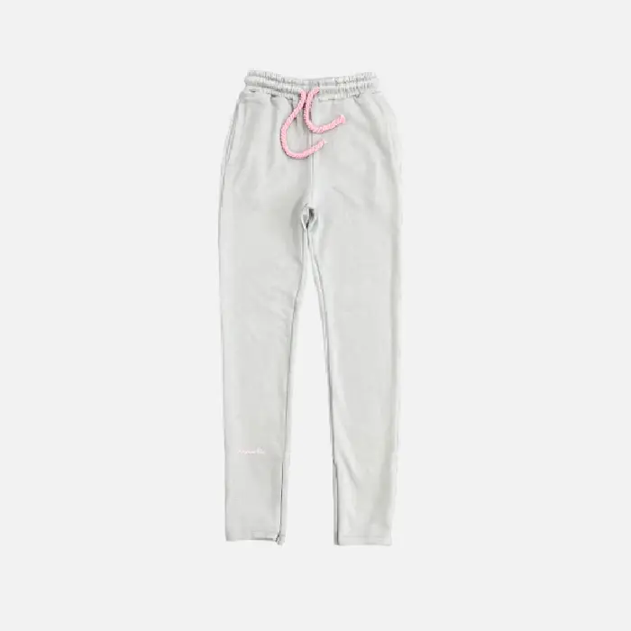 Discover the Synaworld Syna Logo Grey Sports Trousers in our official shop. A comfortable, high-quality garment.