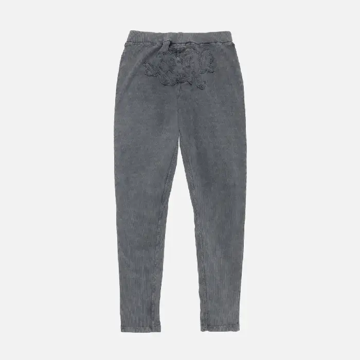 Discover the Syna World Women’s Trousers – Charcoal at Syna World. We craft this unique design using high-quality materials.