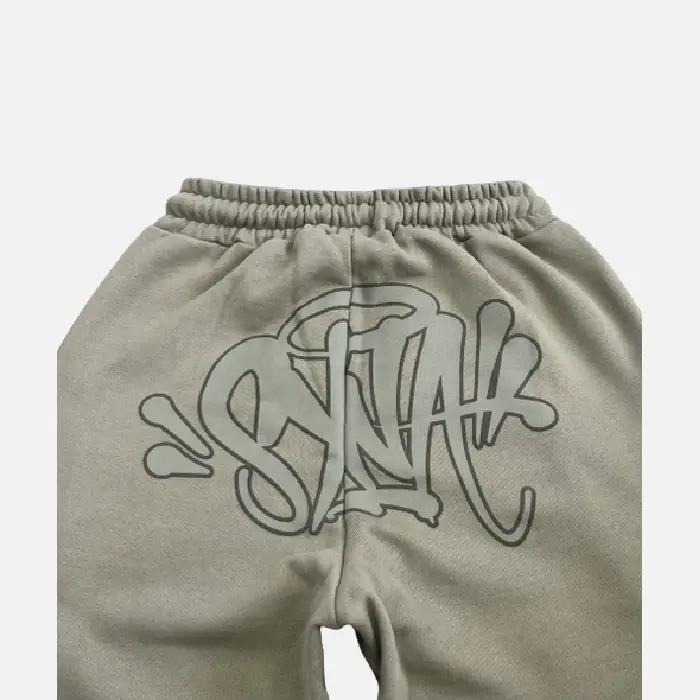 Discover the latest Synaworld Syna Logo Salvia Sports Trousers – buy online. Visit Syna World.