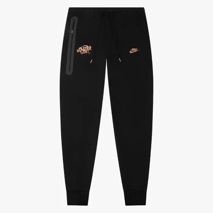 Shop the stylish Black Cee Tech fleece tracksuit bottoms by Syna World x Nike Central from Syna World x Nike Central at Syna World.
