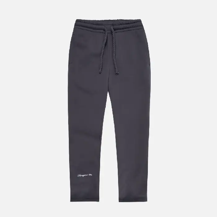 Get the Syna World Trousers – Grey Logo – Black at an affordable price – a unique, high-quality design available from Syna World. Hurry!