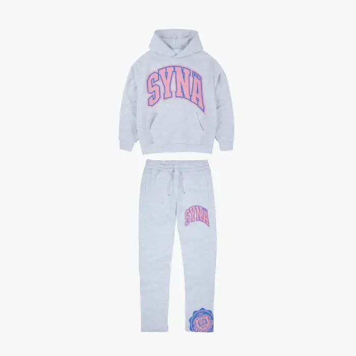 Discover the Syna Crest Pack Logo tracksuit – White/Pink at Syna Worlds. We’ve created this unique design using high-quality materials.