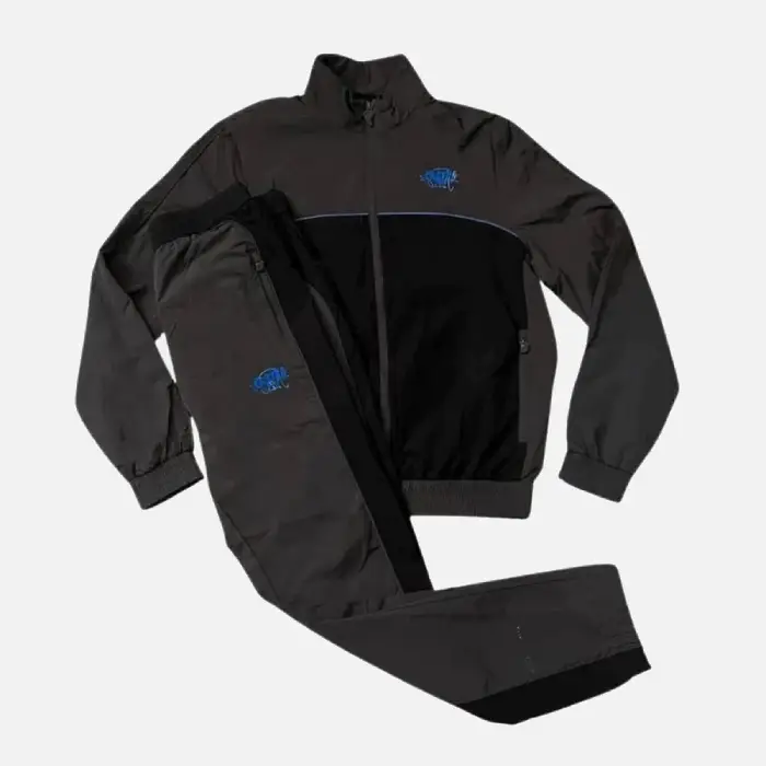 Discover the Syna Logo Shell Black Tracksuitat Syna Worlds. We manufacture this unique design using high-quality materials.