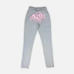 Discover the Syna world Tracksuit Syna Logo Grey/Pink at Syna Worlds. We’ve created this unique design using high-quality materials.