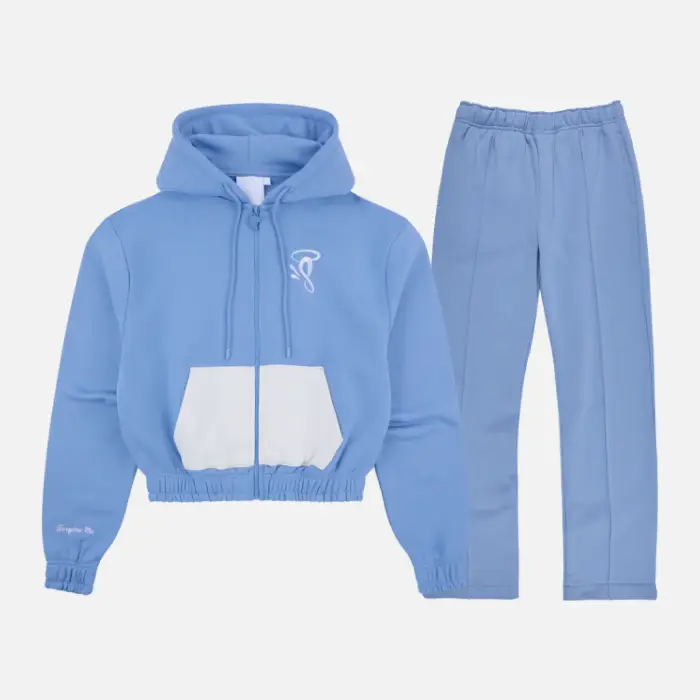 The perfect blend of design, quality and functionality makes the Syna World Lil Syna Women’s Blue Tracksuit a must-have