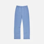 The perfect blend of design, quality and functionality makes the Syna World Lil Syna Women’s Blue Tracksuit a must-have