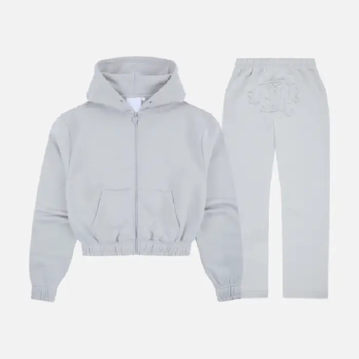 Get the Syna World Lil Syna Women’s Grey Tracksuit, made from fleece. Visit our Syna Worlds shop. Get the Syna World Lil Syna Women’s Grey Tracksuit, made from fleece. Visit our Syna Worlds shop.
