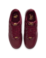 Nike Air Max 95 at a low price at Syna World. Browse our extensive collection, with all sizes available. Fast delivery.