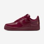 Syna World x Nike Now in stock at Syna World. Fashionable styles, easy returns and secure delivery.