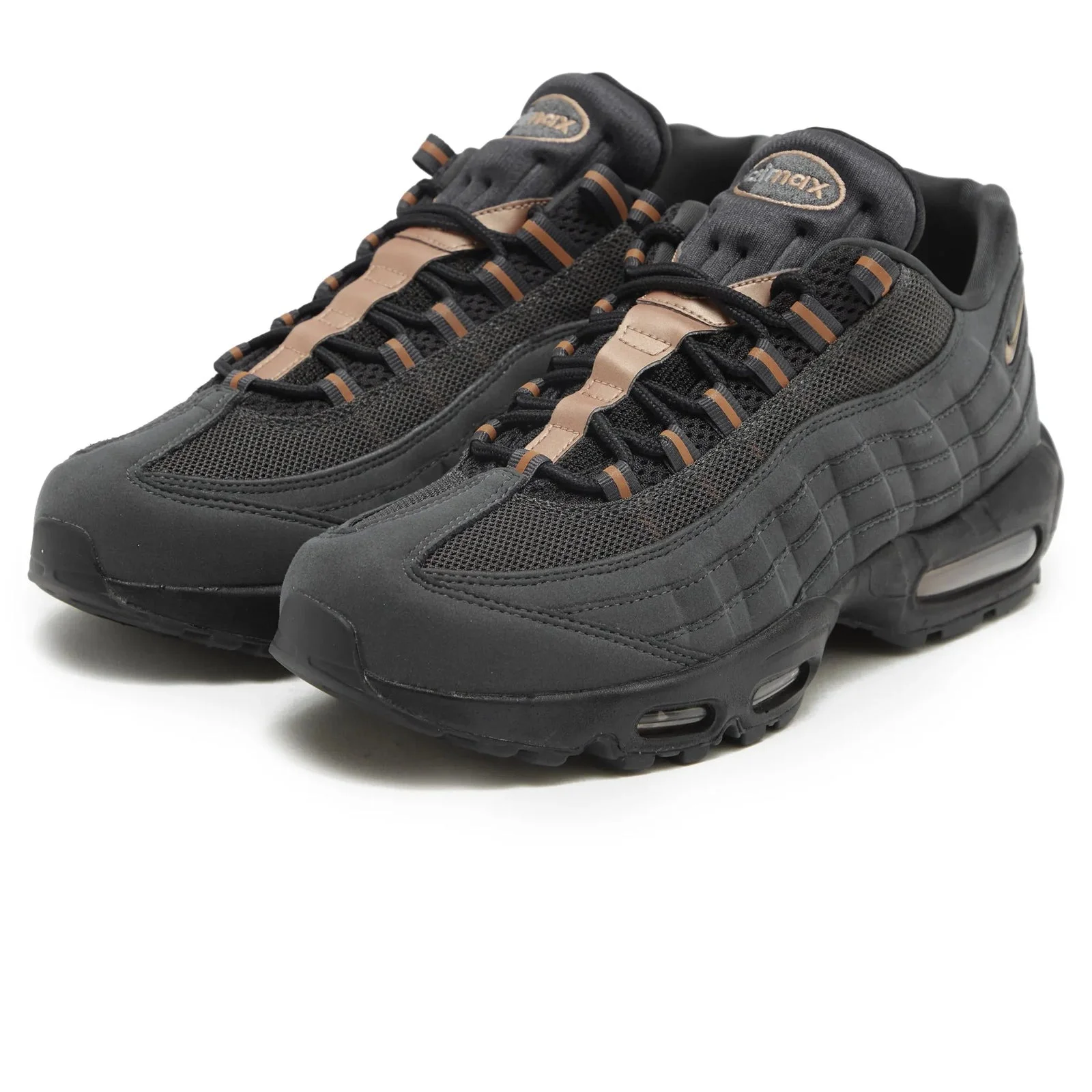 Discover the finished Central Cee x Syna x Nike Air Max 95 at Syna World. Fast worldwide shipping. Limited and exclusive Edition.