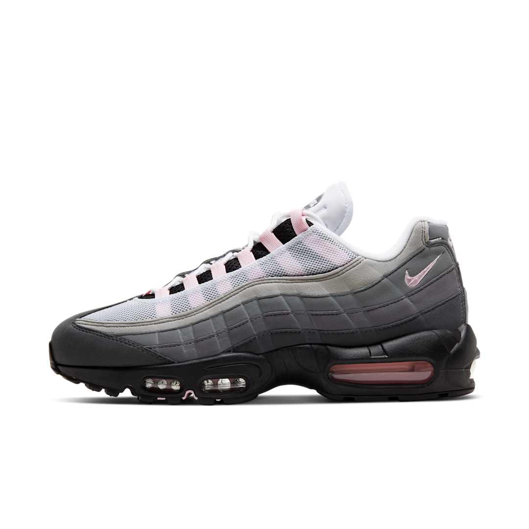 Nike Air Max 95 at a low price at Syna World. Browse our extensive collection, with all sizes available. Fast delivery.